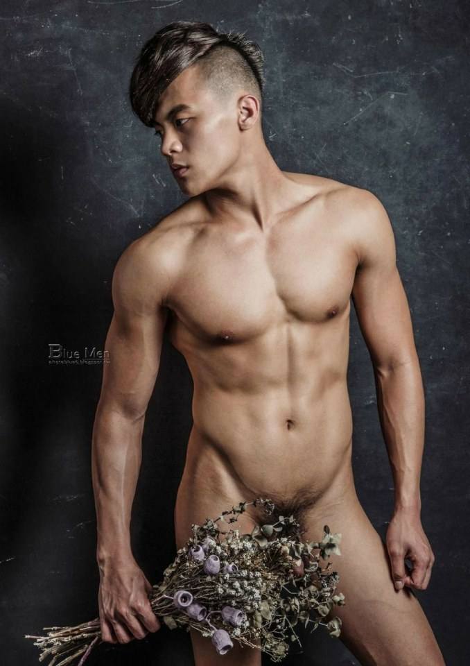 hot male 246 (18+)