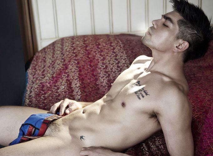 hot male 247 (18+)