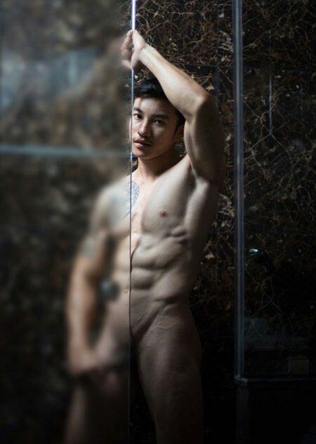 hot male 247 (18+)