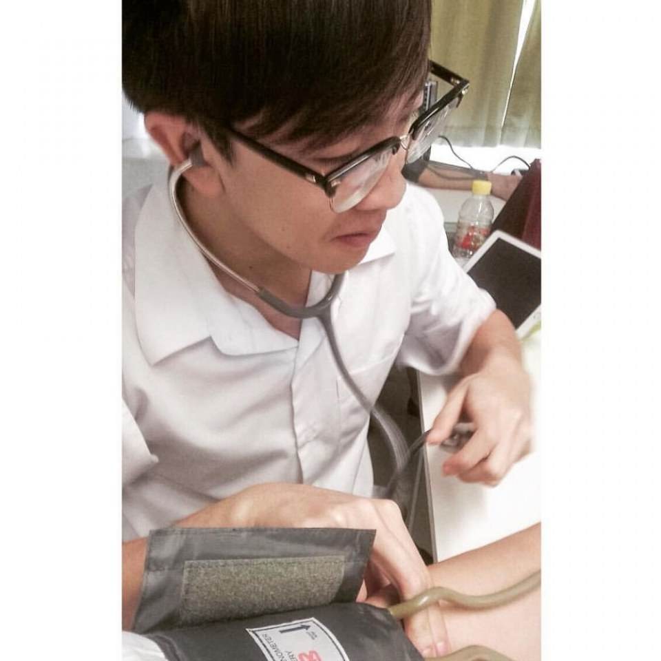 แต่งตัวไม่เรียบร้อยโดนตีนะคะ 2,256