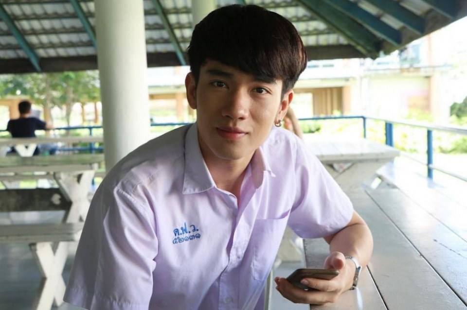 แต่งตัวไม่เรียบร้อยโดนตีนะคะ 2,256