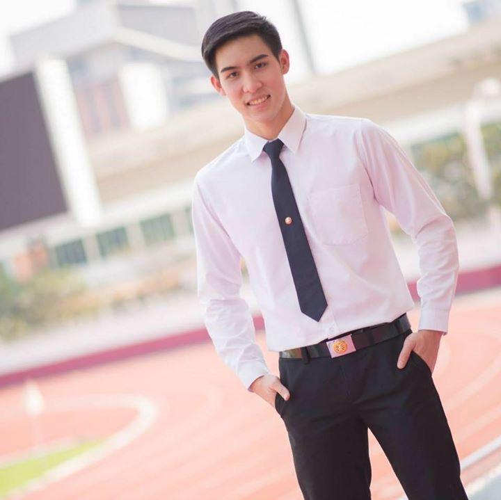 แต่งตัวไม่เรียบร้อยโดนตีนะคะ 2,256