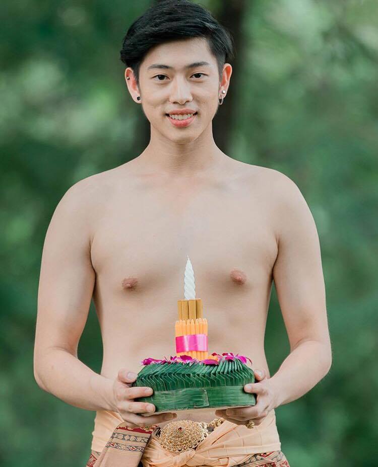 ลอยกระทงที่ม.เกษตรกันครับ
