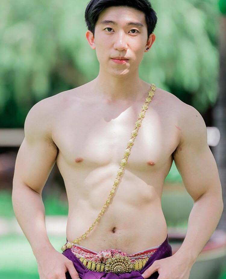 ลอยกระทงที่ม.เกษตรกันครับ