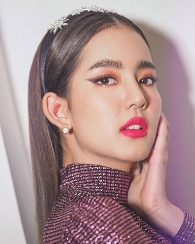 โบว์ เมลดา เรื่อง พชรมนตรา