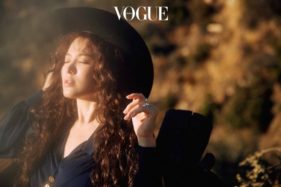 Song Hye Kyo @ Vogue Korea November 2017