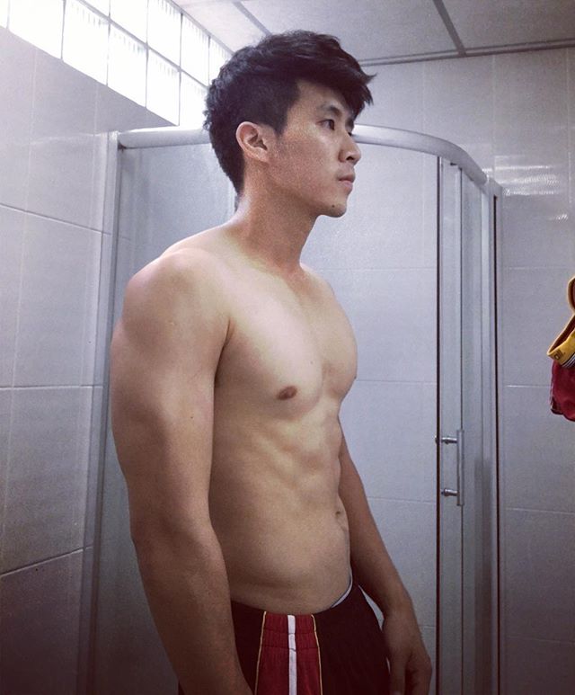 เลียกล้ามนม