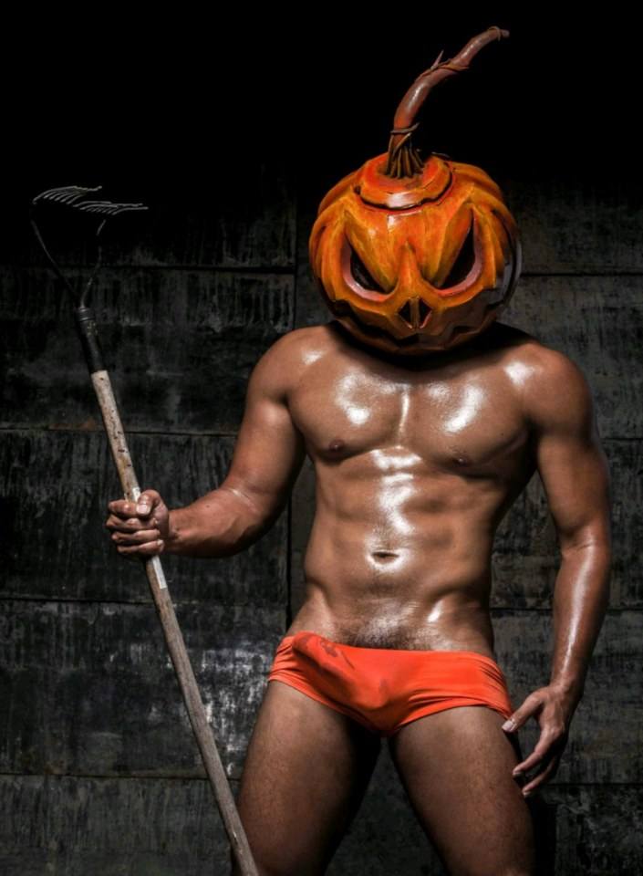 hot male 252 (18+)