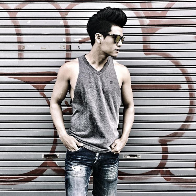 "อาลีฟ" นักร้องนำ วง PARATA หล่อคมเข้ม หุ่นดี