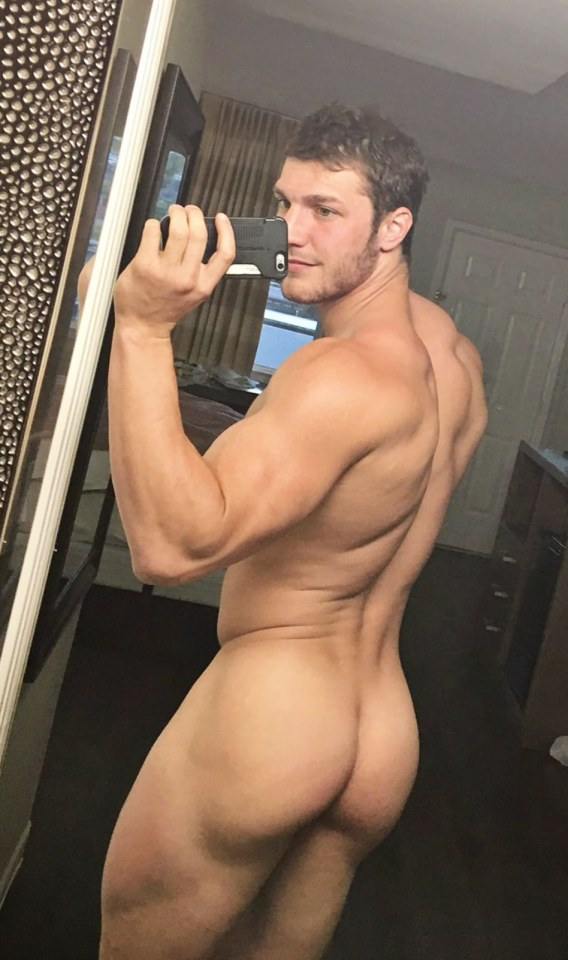 hot male 255 (18+)