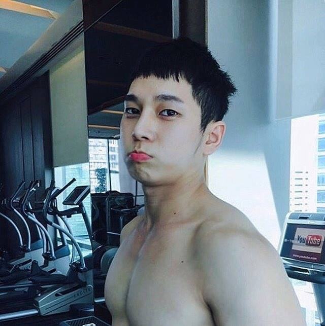 หยิกแก้ม เยิฟๆ 2,283
