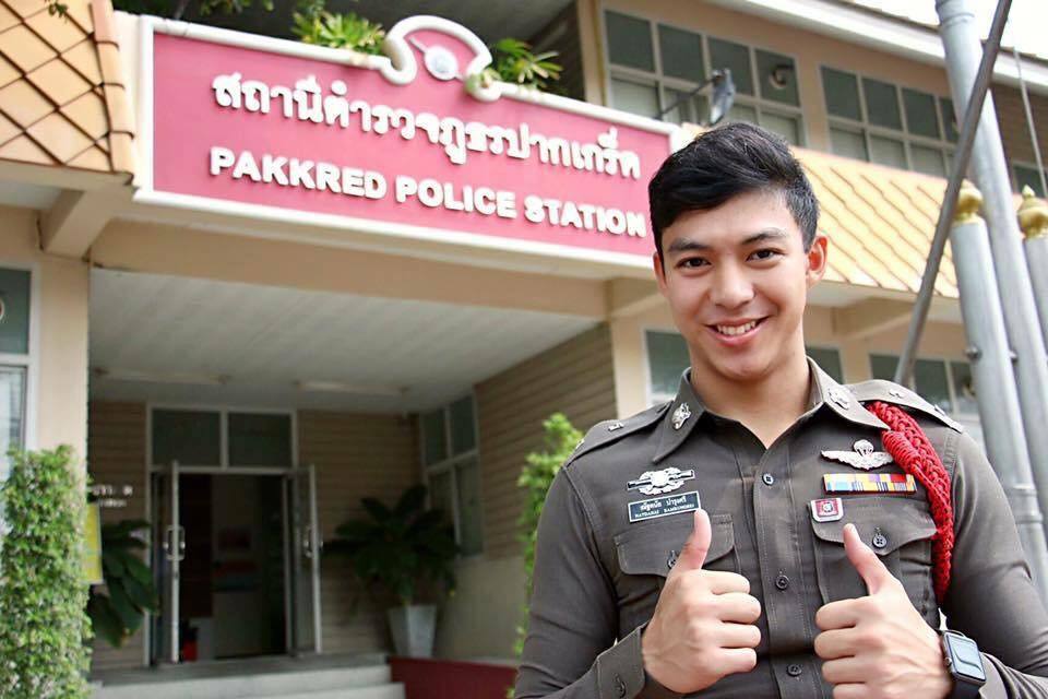 ระวังโดนอมนิ้วนะคะ 2,290