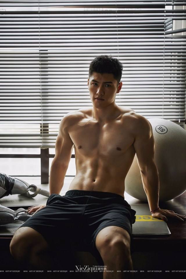 หล่อมากก ชอบกดไลด์เลย