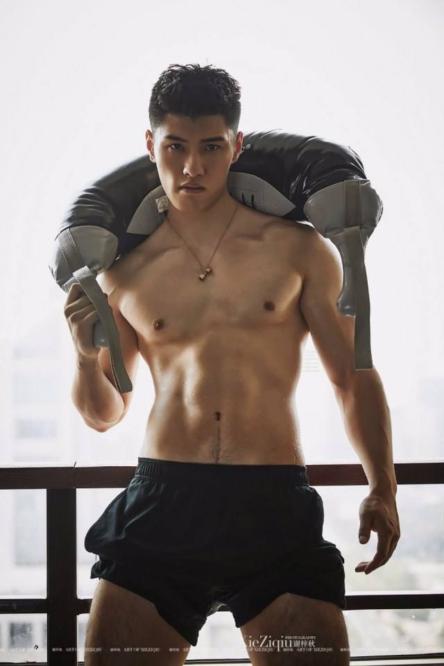 หล่อมากก ชอบกดไลด์เลย