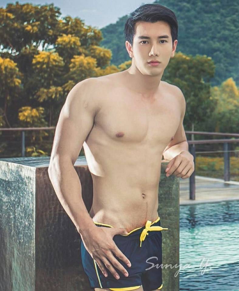 hot male 256 (18+)