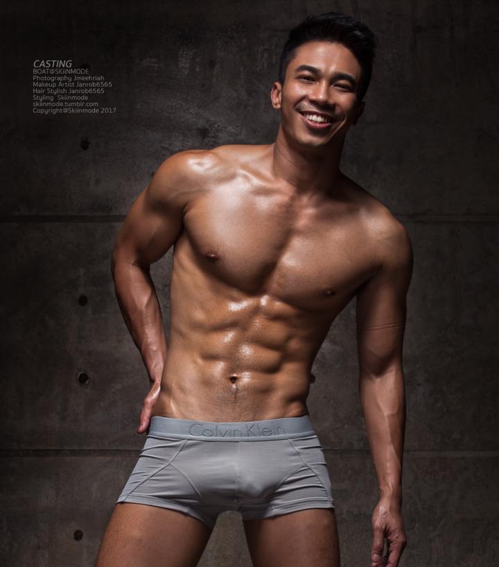 hot male 256 (18+)