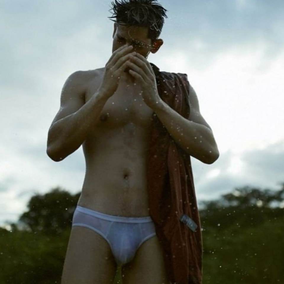 hot male 256 (18+)