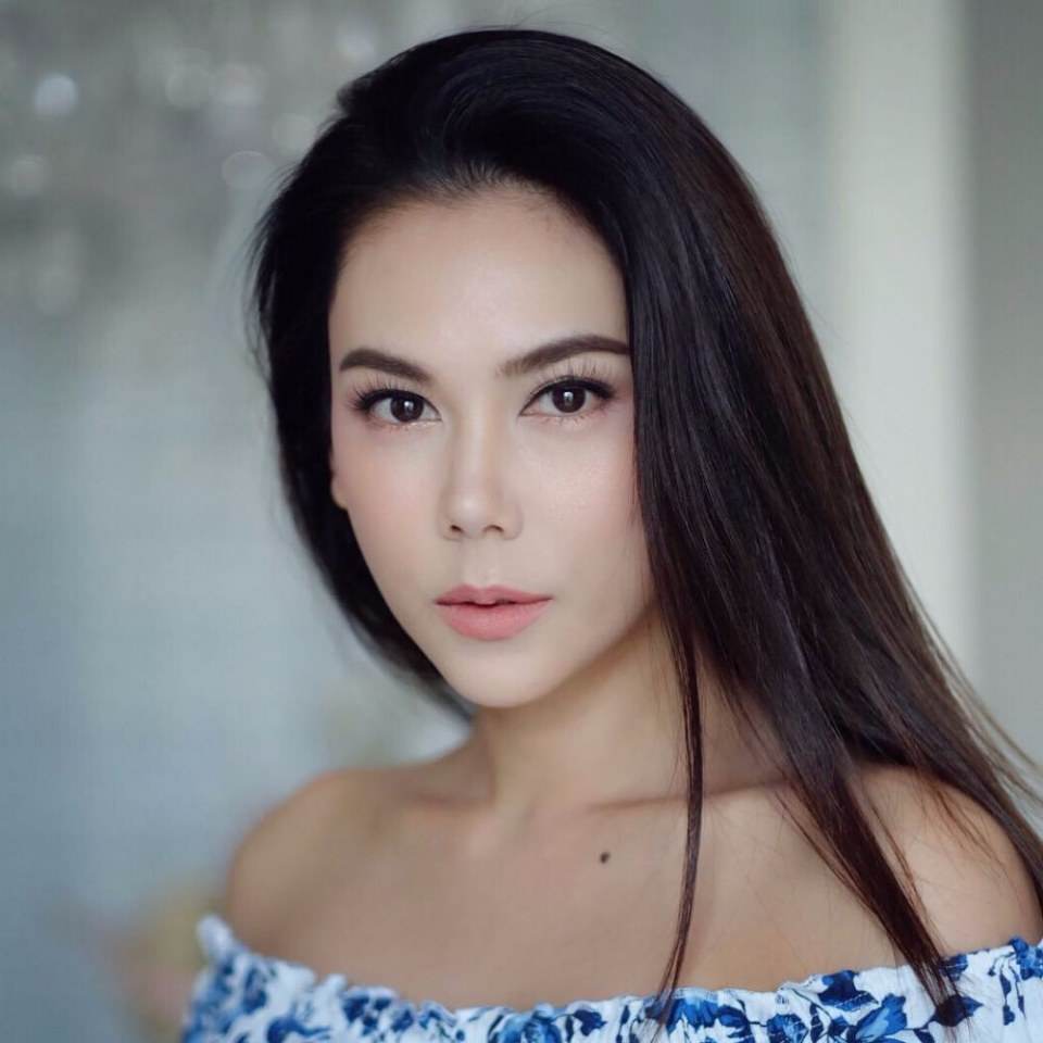 ตอง