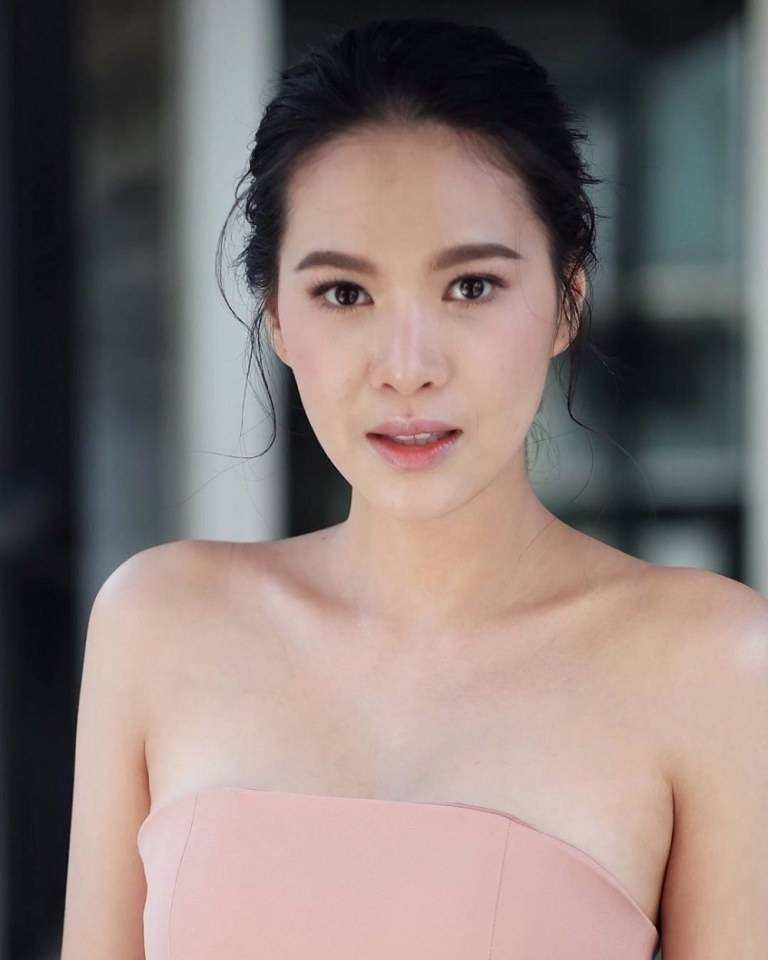 โบวี่