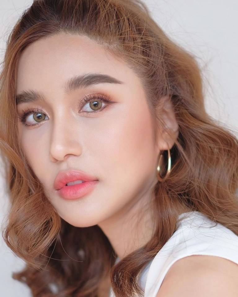 คะน้า ริญญารัตน์