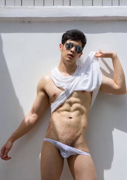 หนุ่มหล่อขึ้นปก 02