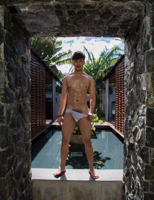หนุ่มหล่อขึ้นปก 04