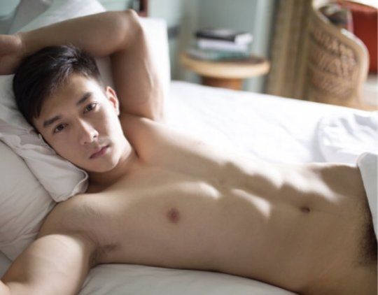 หนุ่มหล่อขึ้นปก 08