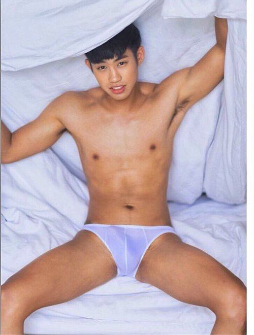 hot male 259 (18+)