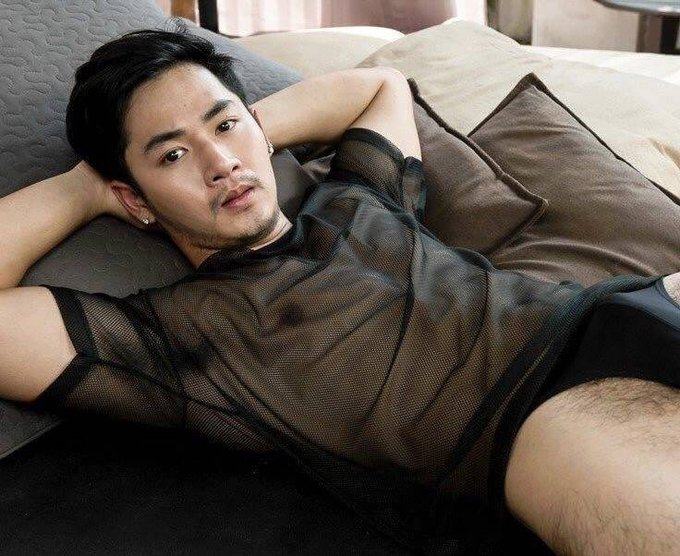hot male 259 (18+)