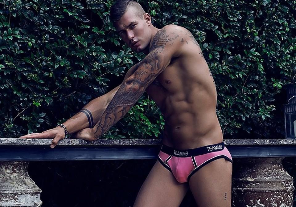 นายแบบ จาก ยุโรป MAN GRUSH....2EROS&rsquo; Willow Swimwear