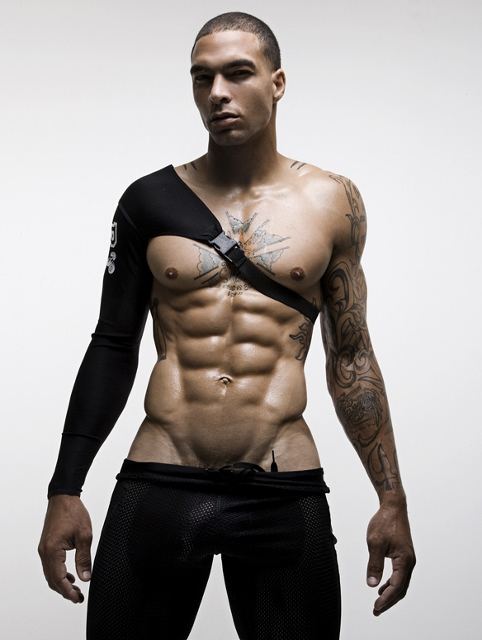 นายแบบ จาก  MAN GRUSH....Man Crush of the Day: Model Rob Evans