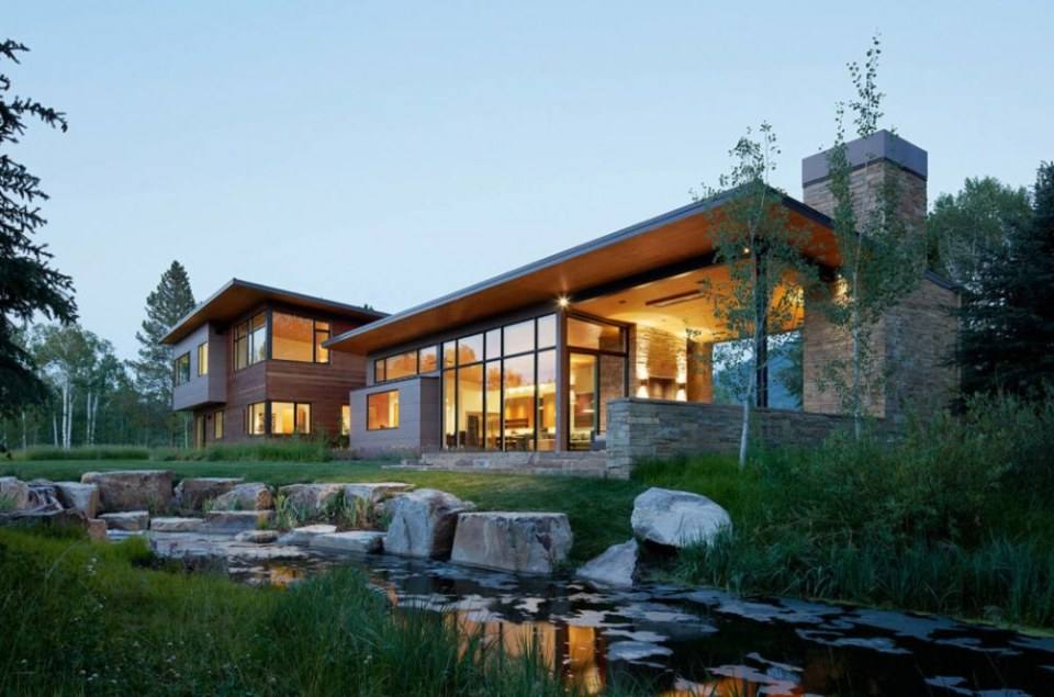 JD2 House by Carney Logan Burke Architects