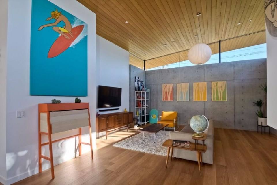 Avocado Acres House by LLoyd Russell