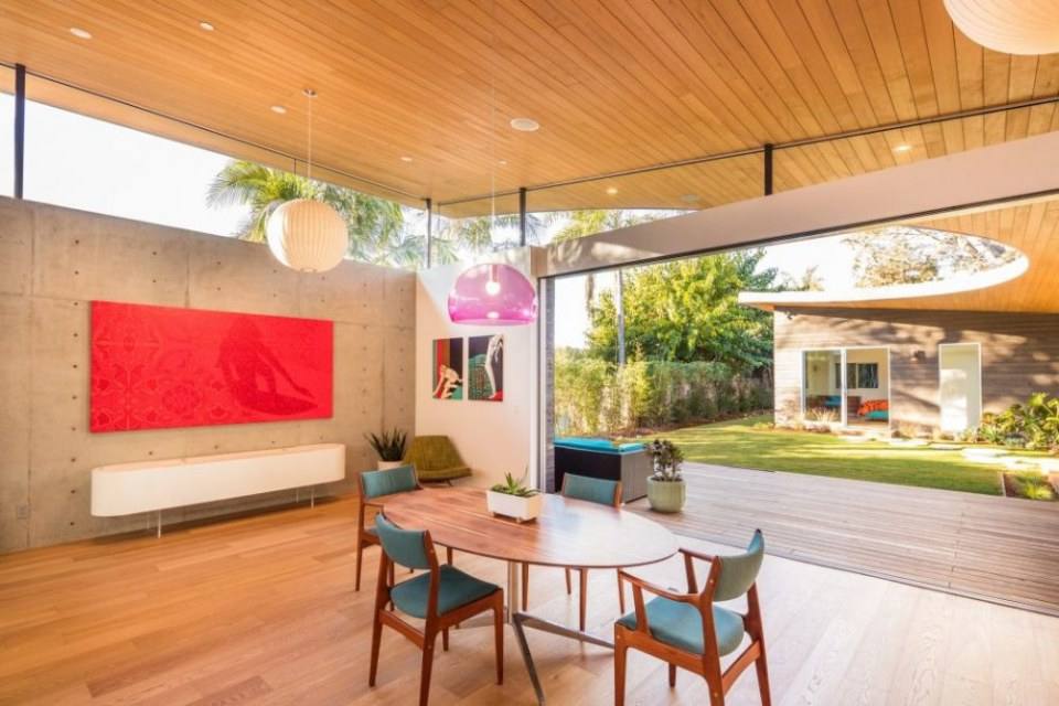 Avocado Acres House by LLoyd Russell