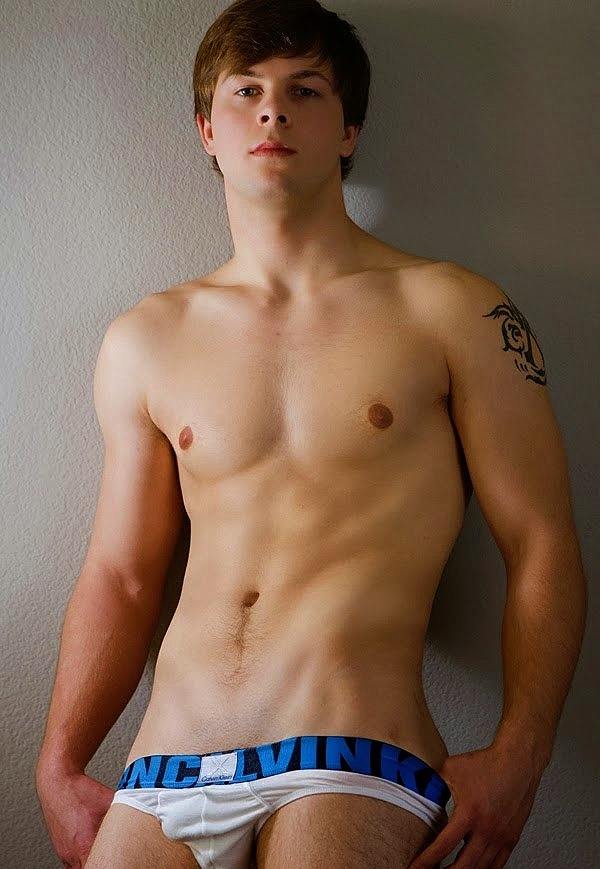 hot male 260 (18+)