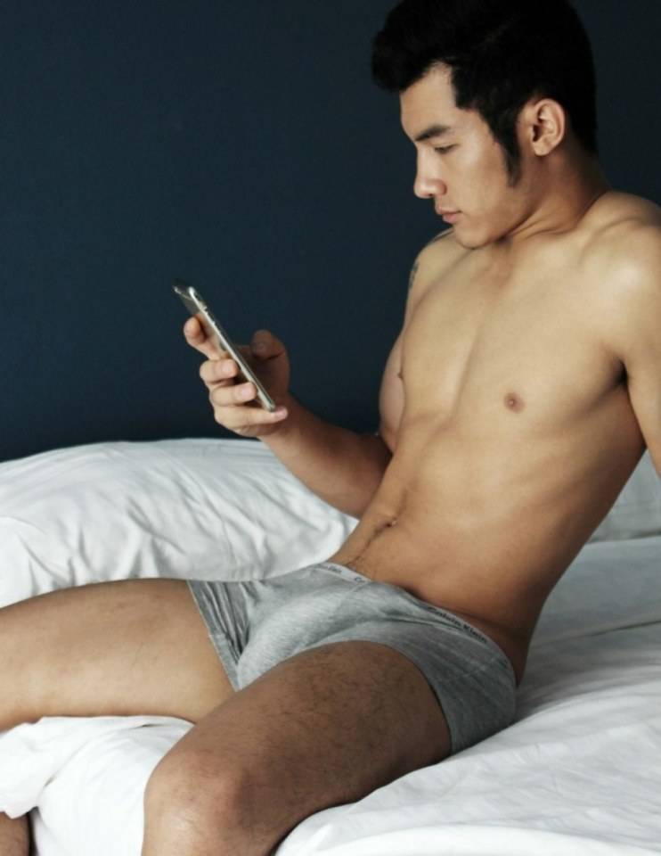 hot male 260 (18+)