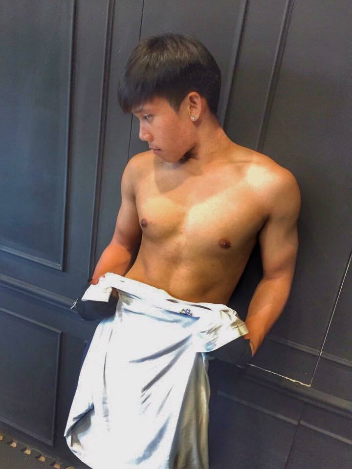 มองเหม่อ 2,318