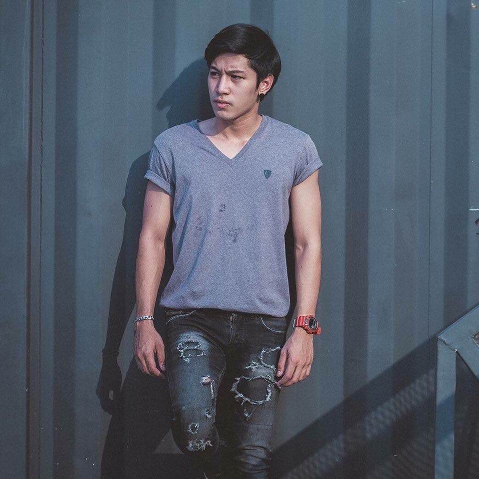 มองเหม่อ 2,318