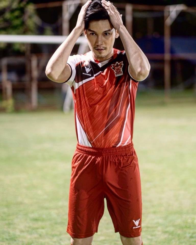 เป็นชะนี ที่ได้ดูบอล ต้องร่อนหมอนข้าง 2,324