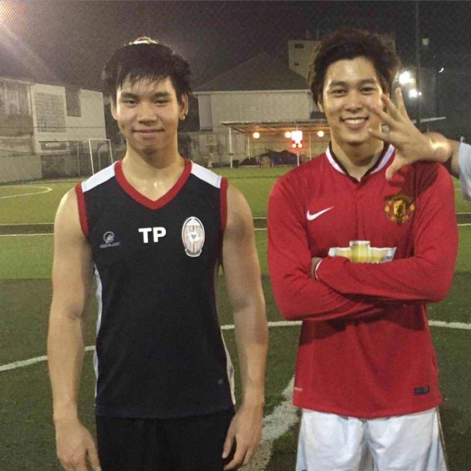 เป็นชะนี ที่ได้ดูบอล ต้องร่อนหมอนข้าง 2,324