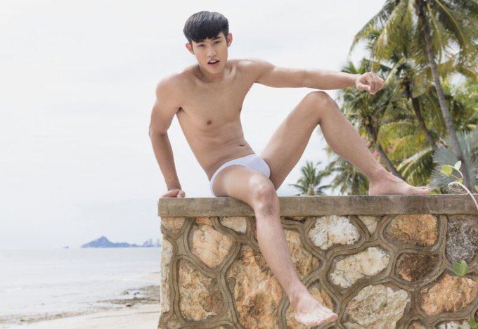hot male 261 (18+)