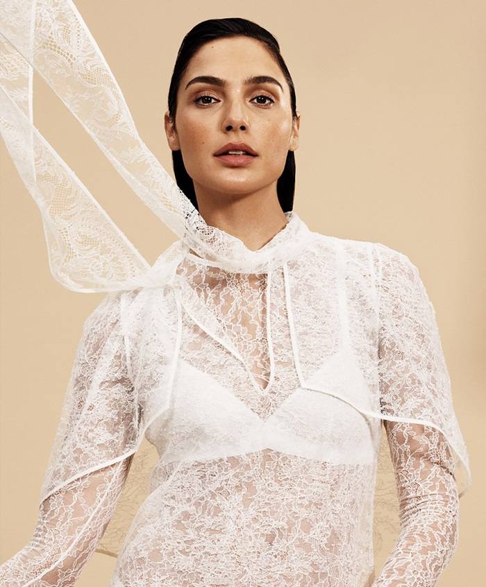 Gal Gadot @ Elle US December 2017