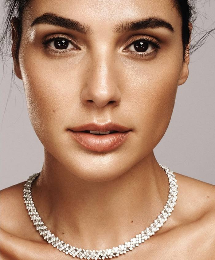 Gal Gadot @ Elle US December 2017