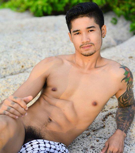 hot male 263 (18+)