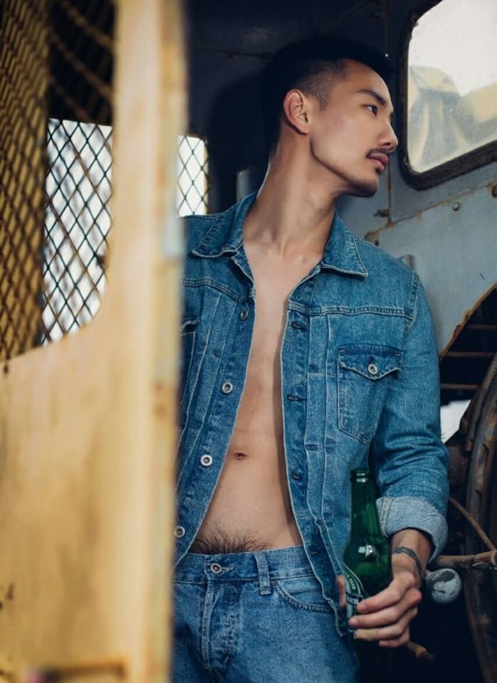 hot male 264 (18+)