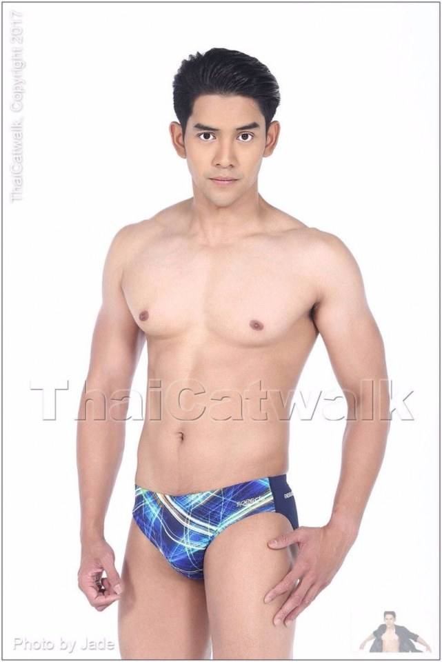 แซ่บ
