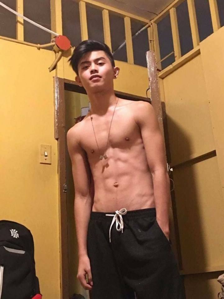 แซ่บ