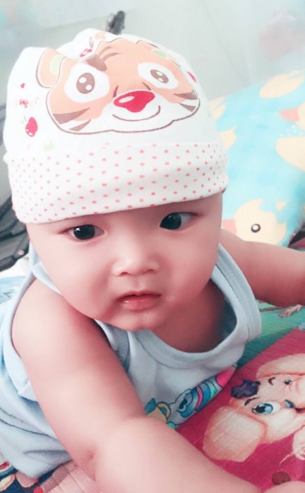 น้องจูเนียร์ อายุ 4 เดือน ครับป๋ม