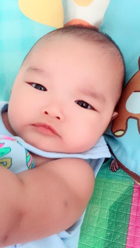 น้องจูเนียร์ อายุ 4 เดือน ครับป๋ม