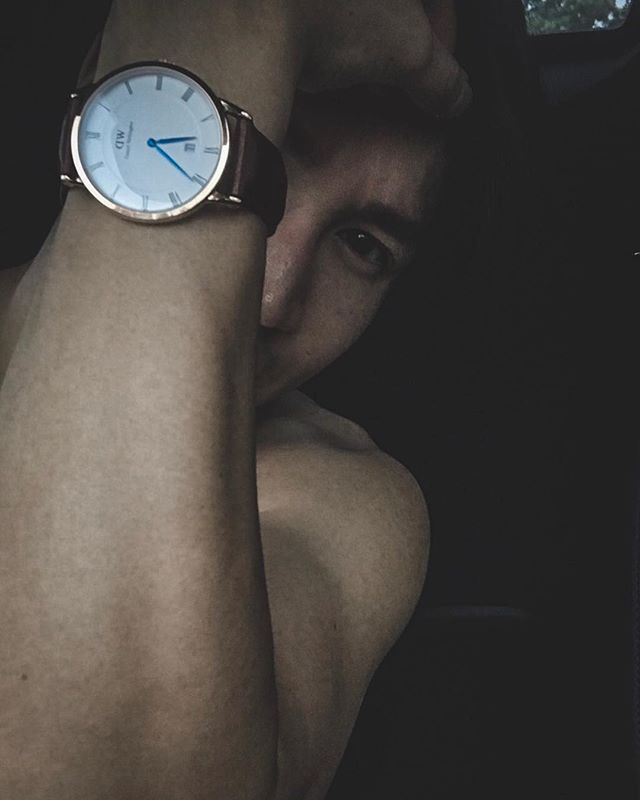 หล่อ